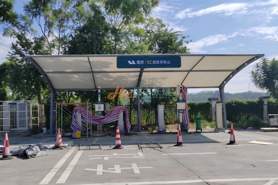 理想汽车超充站膜结构雨棚工程
